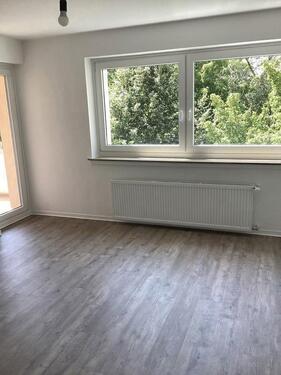 Foto - Modernisierte 3- Zimmerwohnung in zentraler Lage
