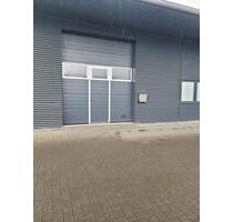 Gewerbehalle mit WC Büro elek. Rolltor ca. 85m^2 - Kaltenkirchen