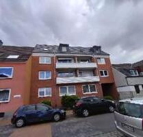 Schöne geräumige 3-Zimmer-Wohnung zu mit Balkon u. Garage möglich - Neumünster
