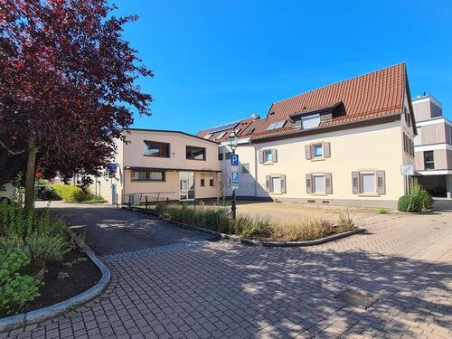 Foto - Vielseitige Gewerbeimmobilie mit 450m² Fläche in attraktiver Innenstadtlage von 77815 Bühl - MIETE