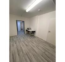 Büro in Ottobrunn mit Pantryküche, Dusche und WC zu vermieten