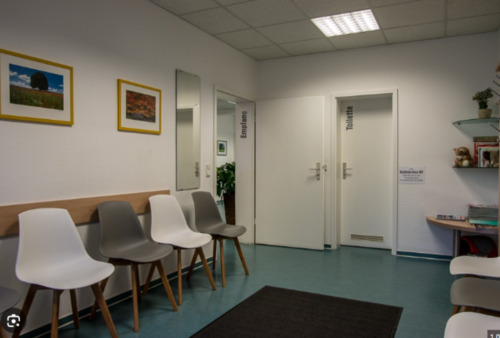 Foto - 2 Praxisräume, Büro, für Heilpraktiker u. dgl. frei ab Jan. 2026