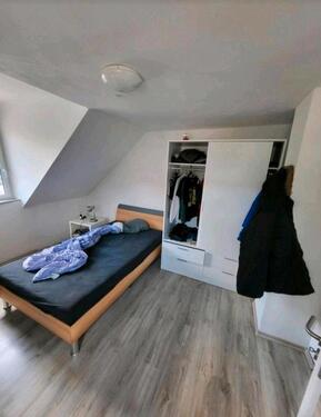 Foto - 1 Zimmer Wohnung Möbliert》Sulzbach Saar Toilette geteilt im Flur