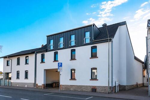 Foto - Voll vermietetes Mehrfamilienhaus mit 4 WE und Baugrundstück