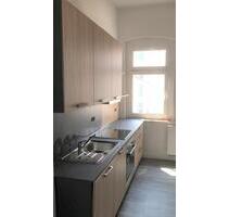 Helle 3 Zimmerwohnung mit Einbauküche und Gartenbenutzung - Zwickau