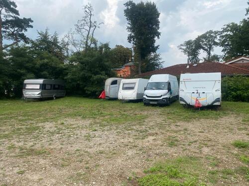 Foto - PKW Anhänger, Stellplatz, Caravan, Wohnmobil