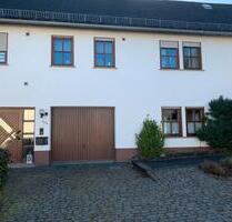 1-2 Familien Haus, Naturnah und dich zentral - Tiefenbach