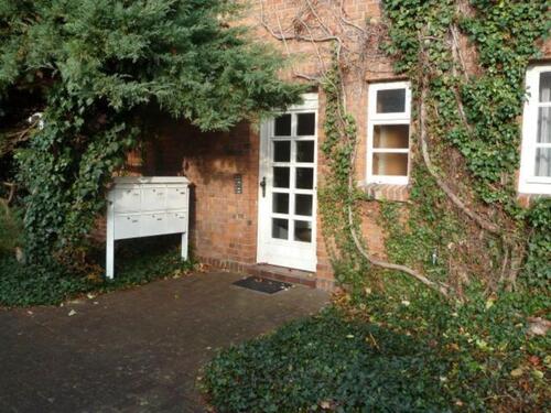 Foto - Mit Altbau-Charme: 2-Zi.-Dachwohnung