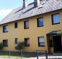 3-Zimmer Wohnung DG - 495,00&nbsp;EUR Kaltmiete, ca.&nbsp; 64,00&nbsp;m&sup2; in Schwarzenbach am Wald (PLZ: 95131)
