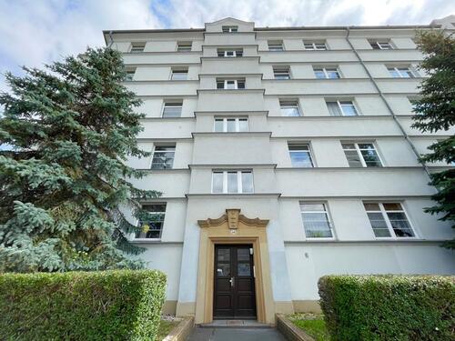 Foto - Wohnen mit Charme: 2‑Raum‑Altbau in verkehrsgünstiger Lage