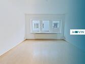 Foto - Lichtdurchflutete und geräumige 3-Zimmer-Wohnung