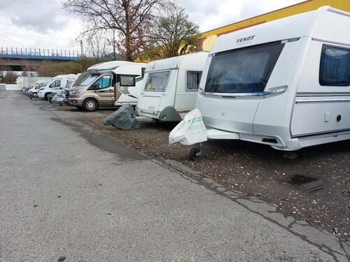 Foto - Wohnwagenstellplatz Wohnmobilstellplatz Stellplatz Parkplatz