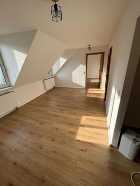 Foto - **Lichtdurchflutete 2-Zimmer-Wohnung im gepflegten Mehrfamilienhaus**