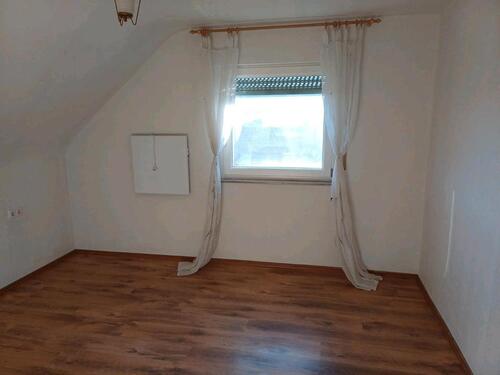 Foto - 3 Zimmer Dachgeschoßwohnung in Gschwend