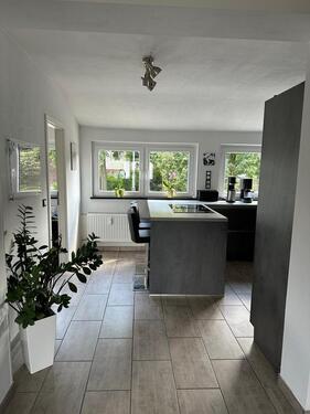 Foto - Stilvolle 2.5 Zimmerwohnung + Garage in ruhiger Lage