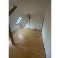 3-Raum-DG-Wohnung in Gera Zwötzen mit Einbauküche Gartennutzung