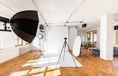 Foto - Kreatives Büro in Studio-Atmosphäre – zur Untermiete