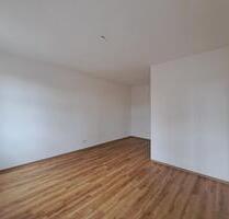 Single-Wohnung zum Wohlfühlen mit Einbauküche und Fahrstuhl - Görlitz