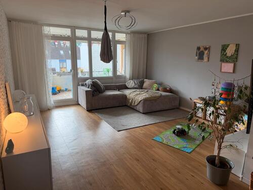 Foto - Ruhige 3-Zimmer Wohnung - 1.390,00&nbsp;EUR Kaltmiete, ca.&nbsp; 80,00&nbsp;m&sup2;