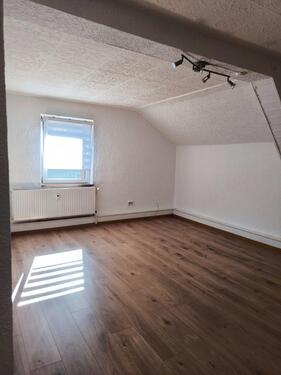 Foto - gemütliche Dachgeschoss Wohnung 3 ZKB in Sulzbach Altenwald