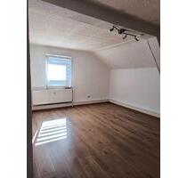 gemütliche Dachgeschoss Wohnung 3 ZKB in Sulzbach Altenwald - Sulzbach (Saar)