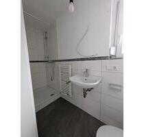 Helle 2-Zimmer-Wohnung mit Balkon – zentral in Schramberg Tal