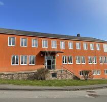 NEUES JAHR!!! NEW BUSINESS?? SEHR ZENTRALE GEWERBEFLÄCHE IN BAUMHOLDER!!!