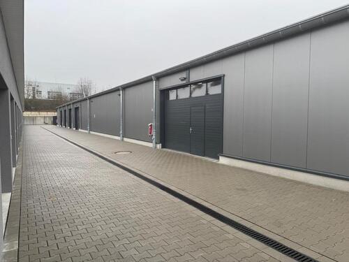 Foto - LAGERHALLE ZUR MIETE – 272 M² - 2.184,00&nbsp;EUR Kaltmiete, ca.&nbsp; 8,00&nbsp;m&sup2;