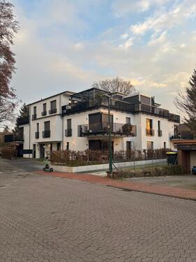 Foto - Moderne 4-Zimmer-Wohnung in Langenhagen mit Balkon