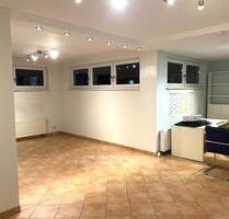 Büro, Studio, teilmöbliert - 450,00&nbsp;EUR Kaltmiete, ca.&nbsp; 42,50&nbsp;m&sup2; in Eutin (PLZ: 23701)