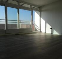 Attraktive Wohnung mit Weitblick direkt am EEZ, Provisionsfrei - Hamburg Altona