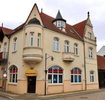 charmante Dachgeschosswohnung mit neuer Einbauküche - Osterburg (Altmark)