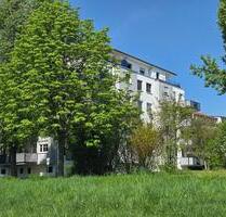 2,5-Zimmer Stadt-Wohnung im Grünen: EBK, TG, Balkon, Aufzug - Waiblingen Beinstein
