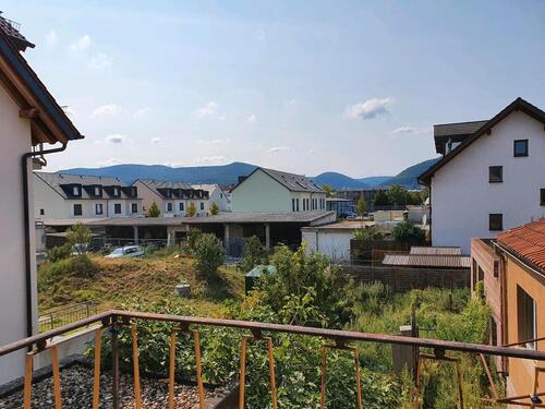 Foto - 5-Zimmer-Wohnung und 3-Zimmer-Wohnung RENOVIERUNGSBEDÜRFTIG