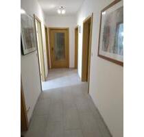 Helle u. renovierte 3-Zimmer-Wohnung mit Balkon – Kaiserlei FFM - Frankfurt am Main Bonames