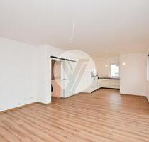 Moderne und attraktive Neubauwohnung mit 3 ZKB in Zweifamilienhaus Küche, Gäste WC, Balkon, Carport, Stellplatz ab 01.06. - Föhren