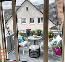 Wohnen mit Flair! Stilvolle 3-ZKB Maisonette-Wohnung mit Balkon in GT-City - Gütersloh