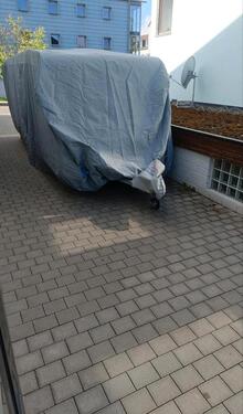 Foto - gepflasterter Außenstellplatz in Neumarkt (Wohnwagen)
