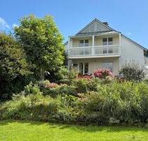 IMMOPARTNER – ERSTE REIHE AM WIESENGRUND! - Erlangen Am Anger