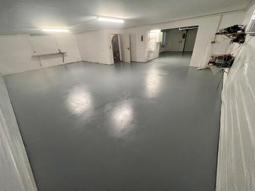 Foto - Lagerhalle Garage Werkstatt mit Büro und Bad zu vermieten