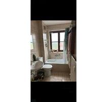 Zimmer in dreier WG zu - 310,00&nbsp;EUR Kaltmiete, ca.&nbsp; 75,00&nbsp;m&sup2; in Benediktbeuern (PLZ: 83671)