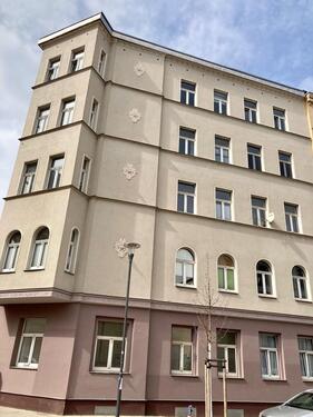 Foto - Ansprechende 2-Zimmer-DG-Wohnung mit Einbauküche in 06110 HalleS