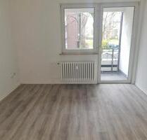 Renovierte 2-Zimmer-Wohnung mit Balkon zu vermieten! - Duisburg Hamborn