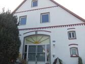 Foto - Großes Haus mit Hof, Garage, Garten und Lager Gewerbe möglich