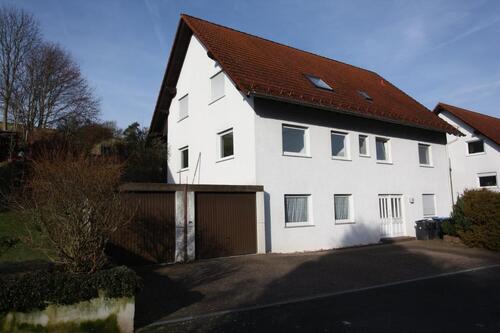 Foto - HEF: 4-Zimmer-EG-Wohnung, 103 m², Terrasse, Garage+Stellplatz