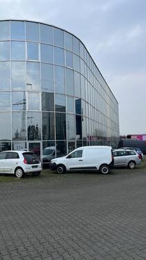 Foto - Industrieliegenschaftkomplex,4 Hallen,Büros,ehem. Hotel,5 min, Autobahn