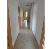 Geräumige 4 Zimmer Wohnung - 1.400,00&nbsp;EUR Kaltmiete, ca.&nbsp; 90,00&nbsp;m&sup2; in Gersthofen (PLZ: 86368)