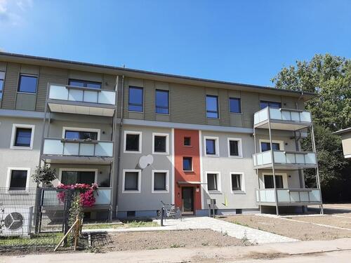 Foto - Bei VIVAWEST die Sonnenstrahlen auf dem eigenen Balkon genießen.