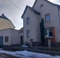 Einfamilienhaus mit Nebengelass und Doppelgarage - Erfurt Andreasvorstadt