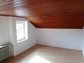 Foto - 3 Zimmer Dachgeschoßwohnung zur Miete in Geisenhausen